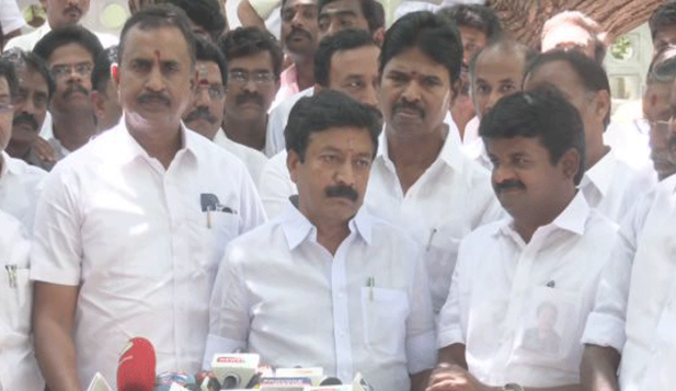 இடைத்தேர்தல் தோல்வி குறித்து அதிமுக தலைமை ஆலோசிக்க வேண்டும்: சி.வி.சண்முகம் வலியுறுத்தல்!